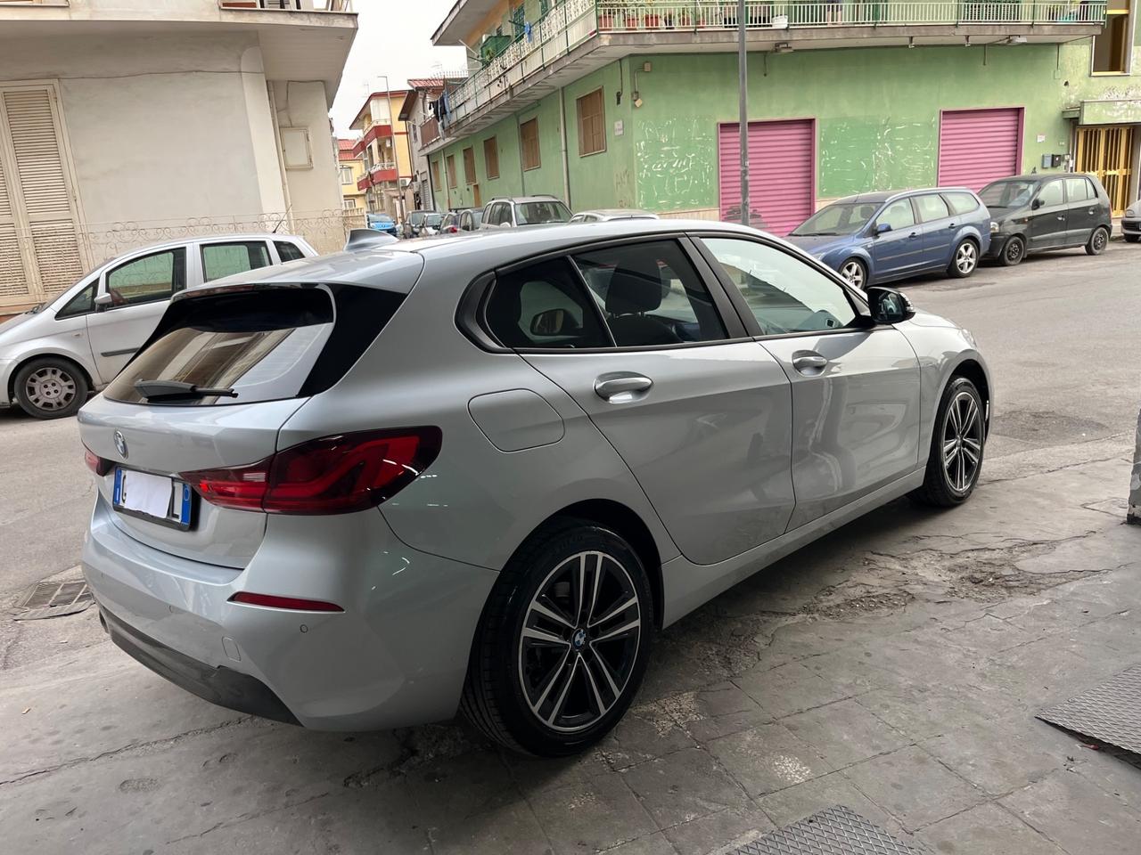 Bmw serie 1 116d 5p. Luxury 56000 km
