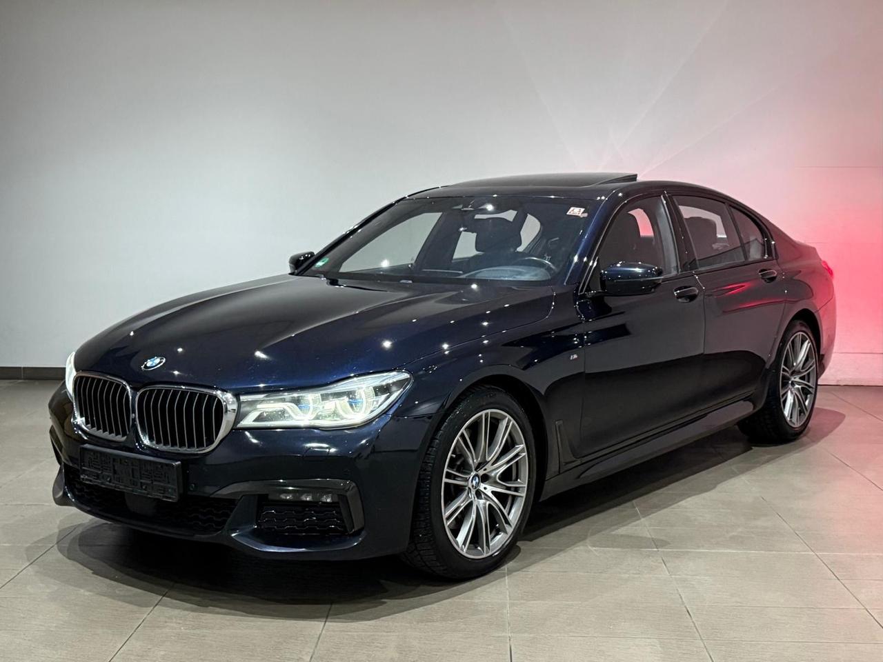 Bmw 740d xDrive M-paket (320cv/235kw)