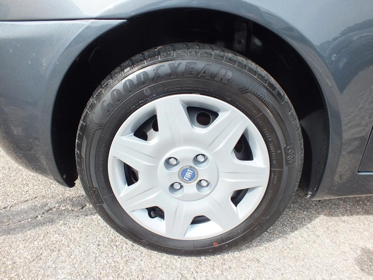 FIAT PUNTO CLASSIC 1.2i 16V UNIPROPRIETARIO