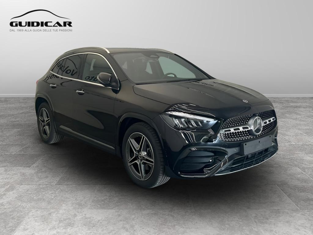 Mercedes-Benz GLA 200 d Automatic 4MATIC