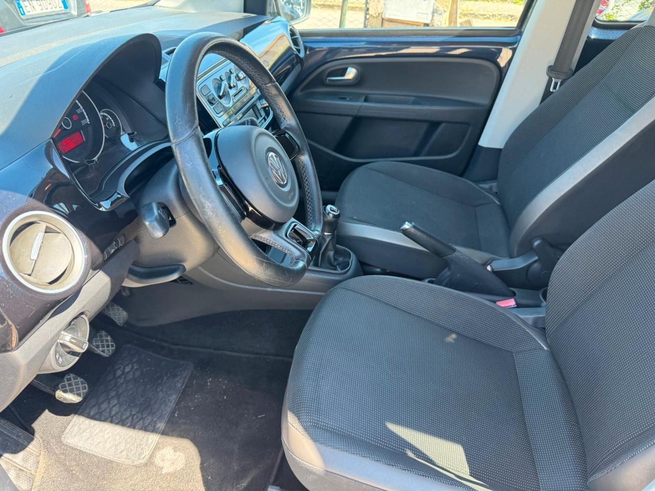 Volkswagen up! 1.0 75 CV 5p. take