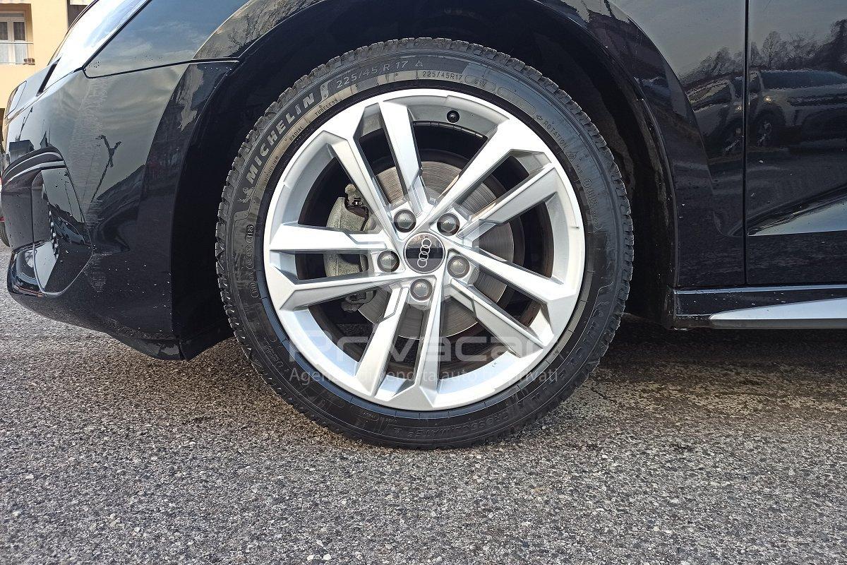 AUDI A3 SPB 35 TFSI S tronic Identity Black