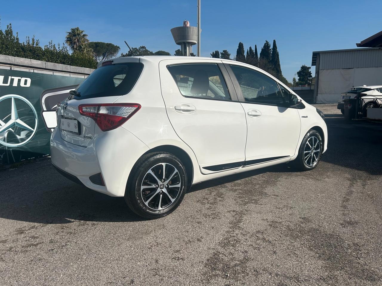 Toyota Yaris 1.5 Hybrid 5 porte Lounge Più