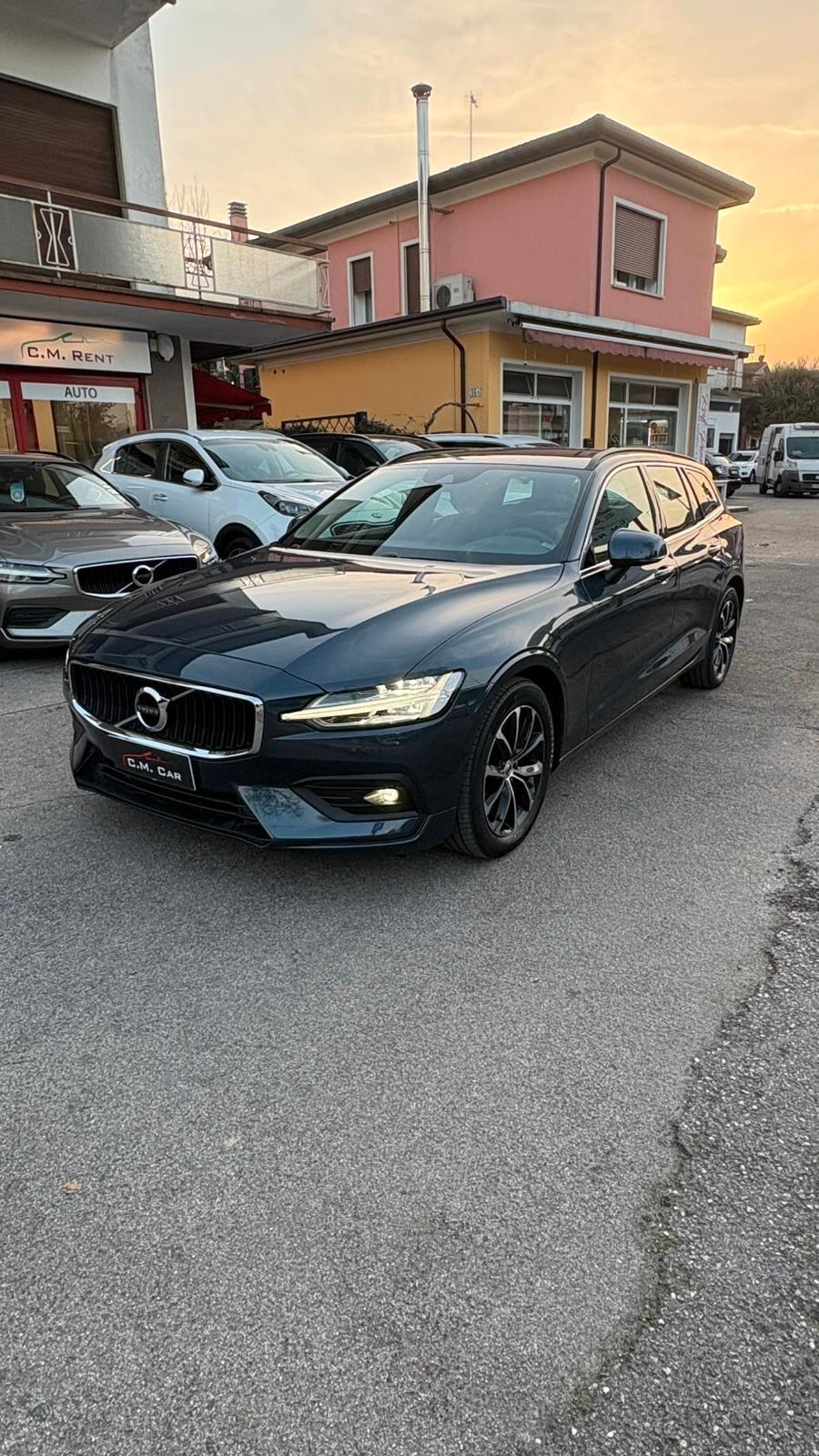 Volvo V60 B4 (d) Geartronic Momentum Business Pro