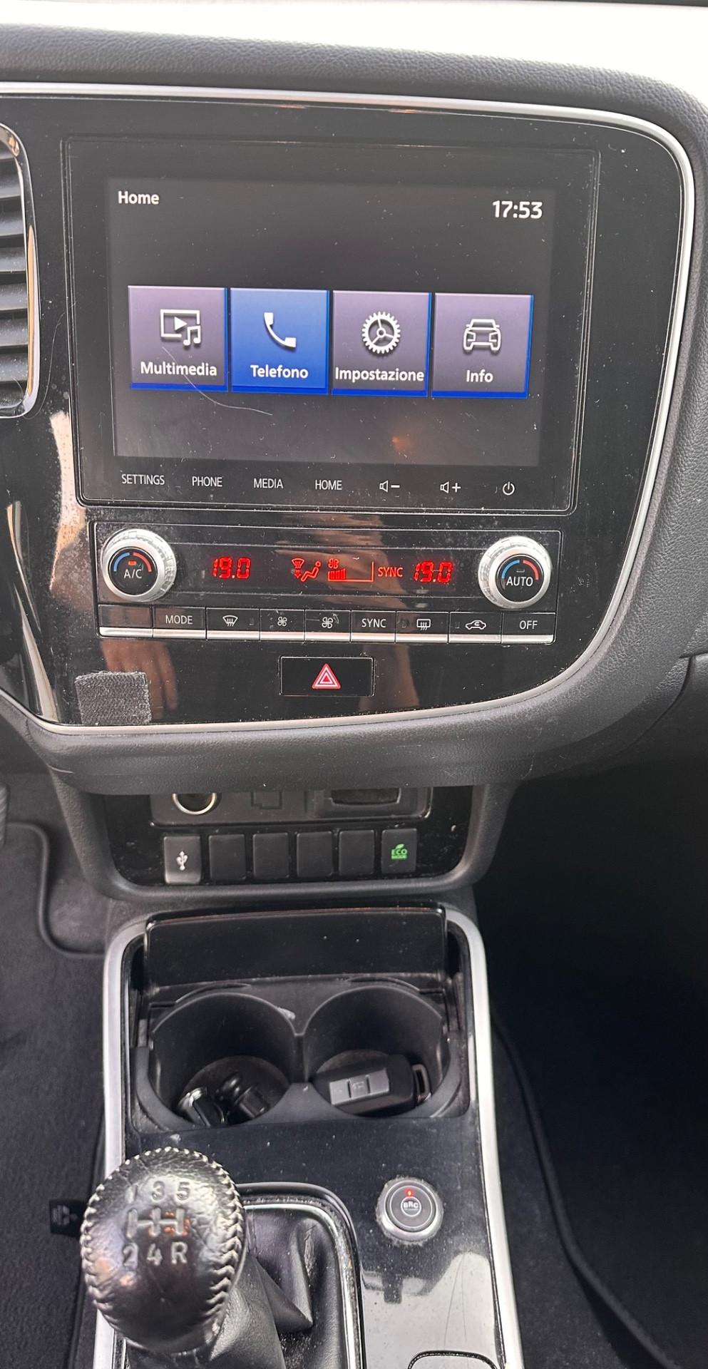 Mitsubishi Outlander 2.0 2WD GPL Bi-fuel Intense SDA