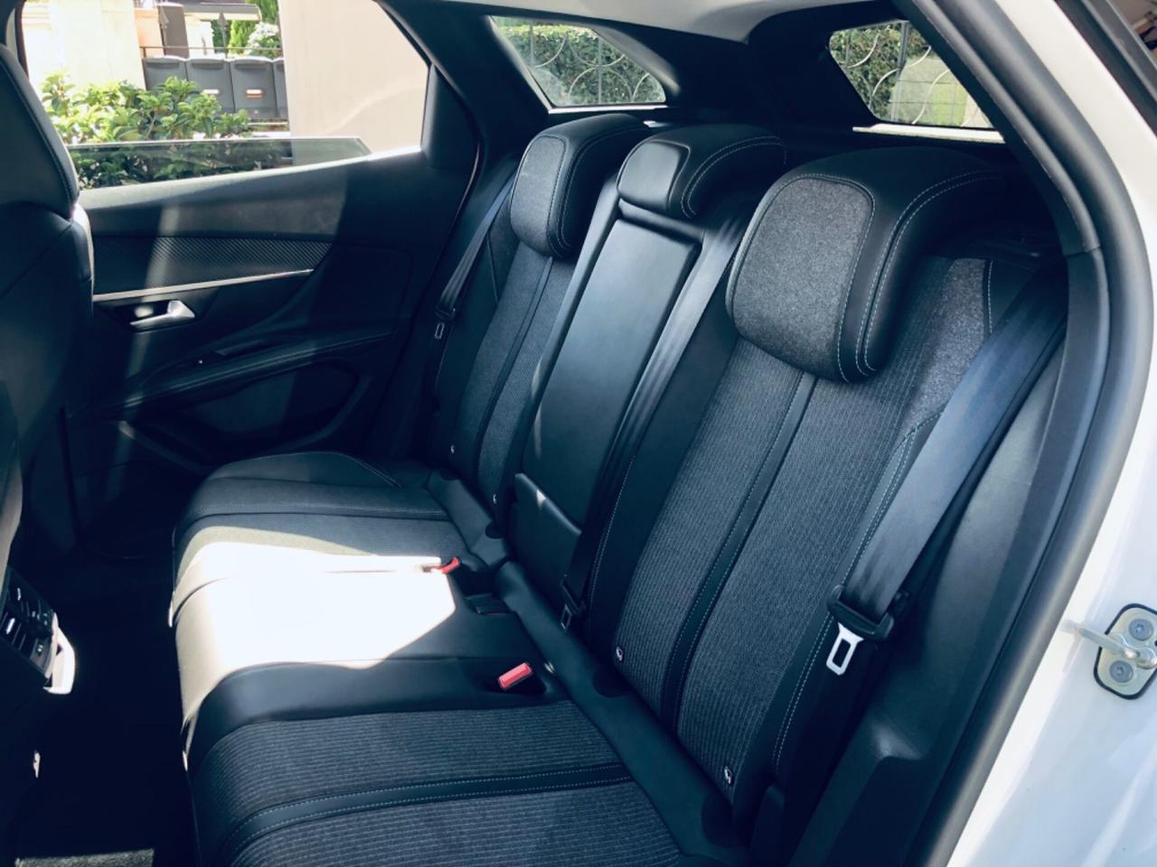 Peugeot 3008 1.5 HDI ALLURE PELLE-TELECAMERA