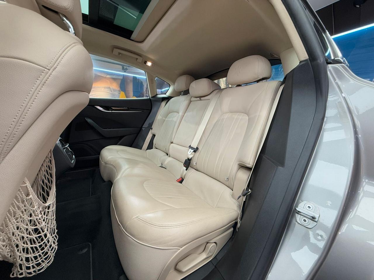 Maserati Levante V6 Diesel AWD Gransport (735)