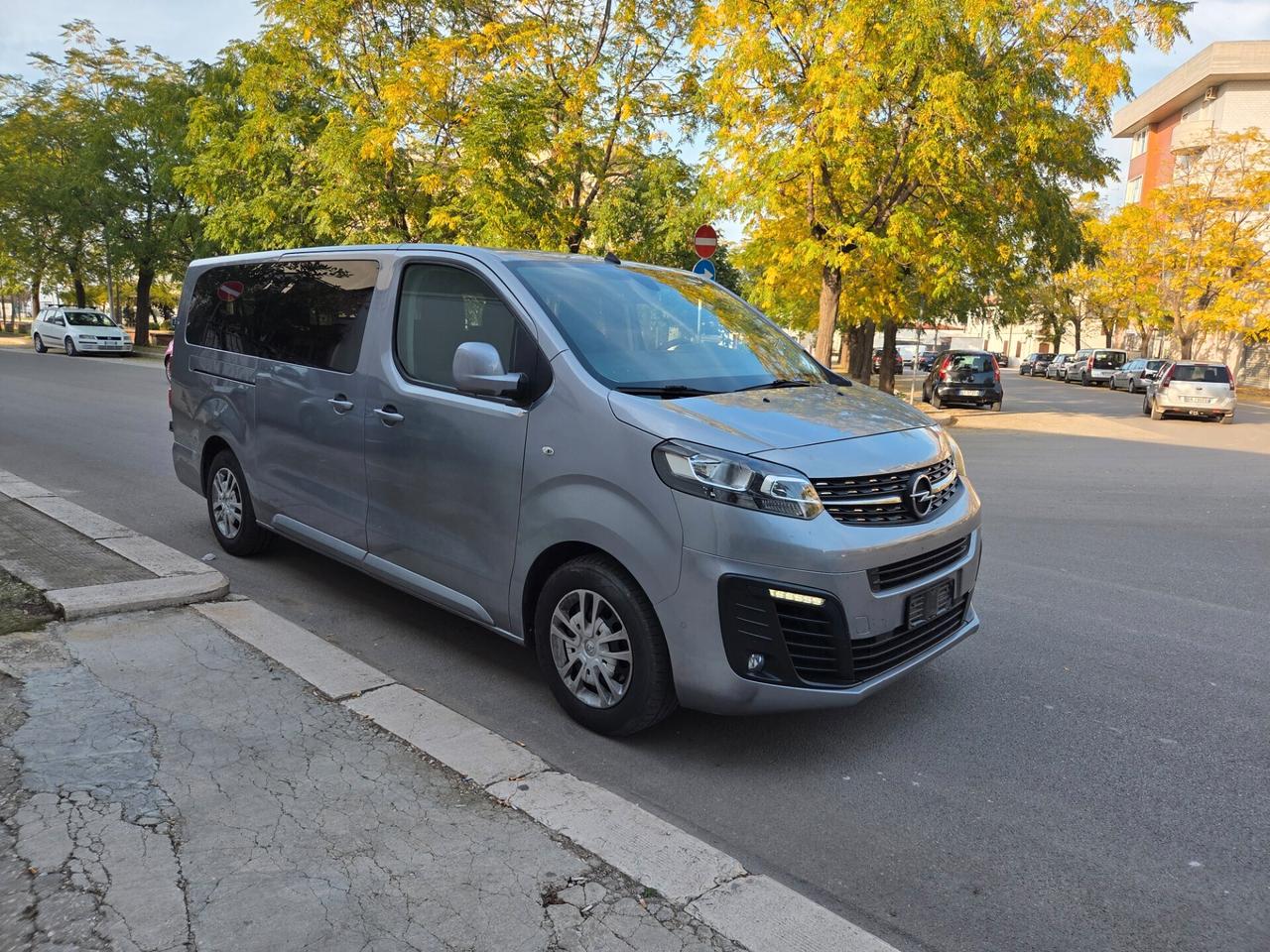 ACQUISTA O NOLEGGIA OPEL ZAFIRA 2020 9 POSTI PASSO LUNGO 1.5 120CV