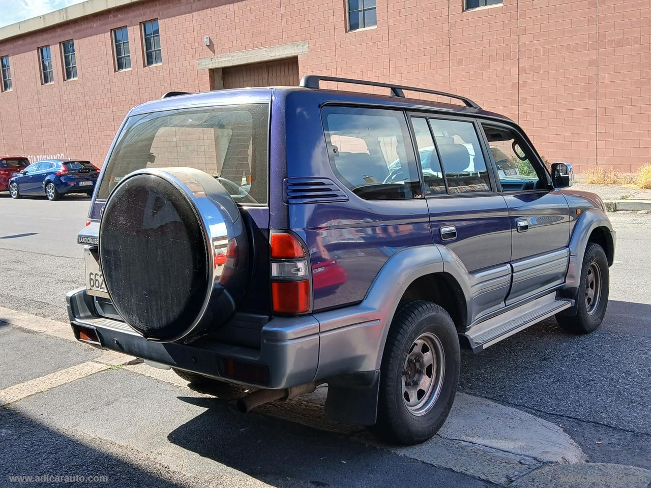 TOYOTA Land Cruiser 3.0 TD 5p.
