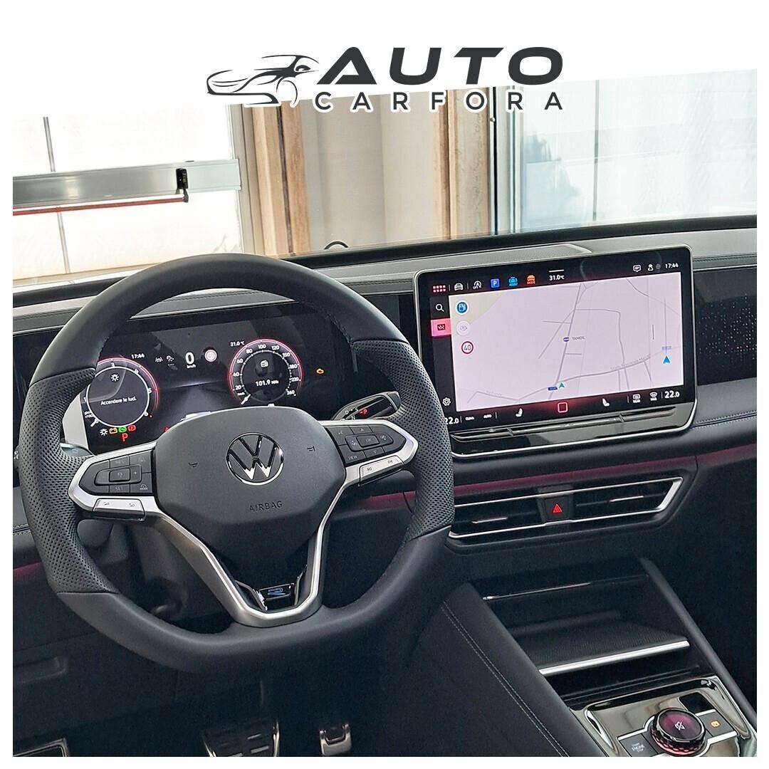 Volkswagen Tiguan 2.0 150cv DSG R-Line black pack |tetto+matrix+r19"|