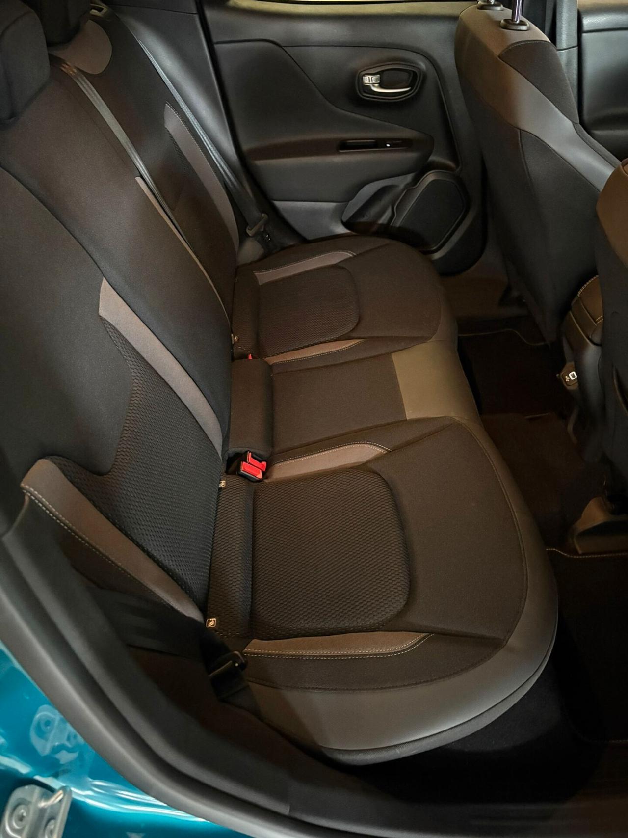 Jeep Renegade 1.3Hyb 4xe-L Limited 190 P-In - 2022