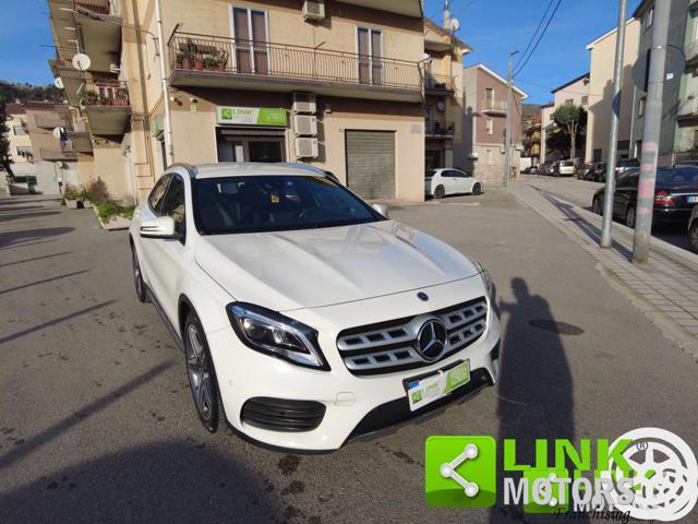 MERCEDES-BENZ GLA 200 premium amg line