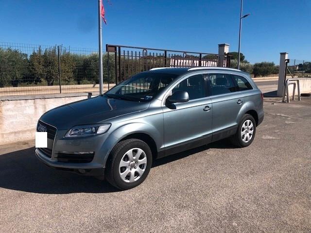 Audi Q7 3.0 V6 TDI 233CV quattro tiptronic 7 POSTI