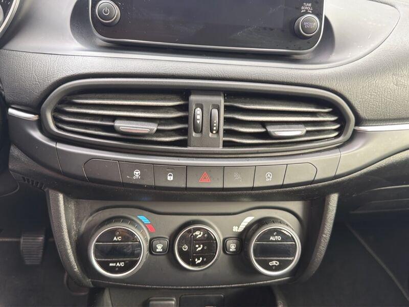 FIAT Tipo Tipo 5p 1.4 Lounge 95cv my19