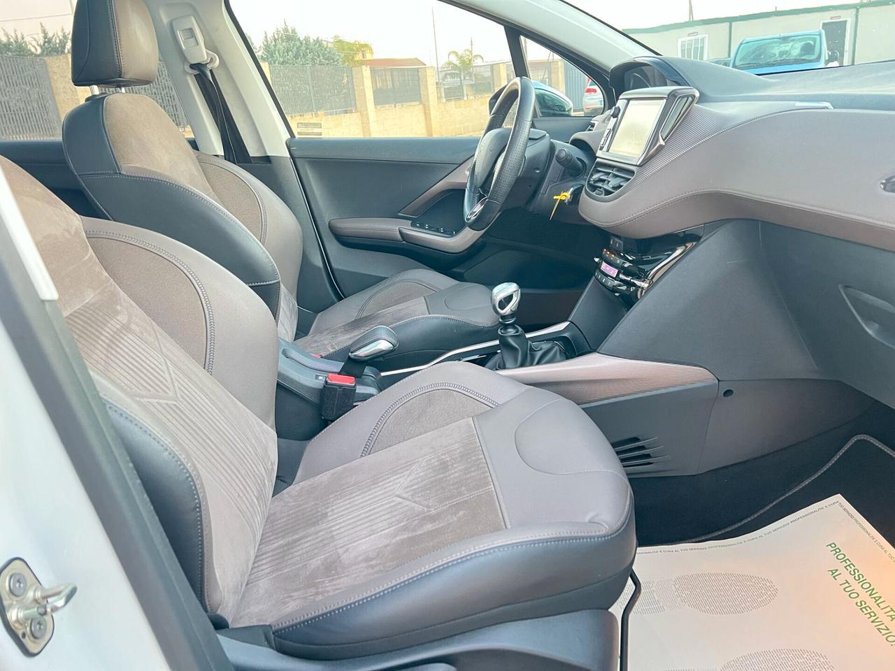 Peugeot 2008 1.6 HDi 115 CV Allure