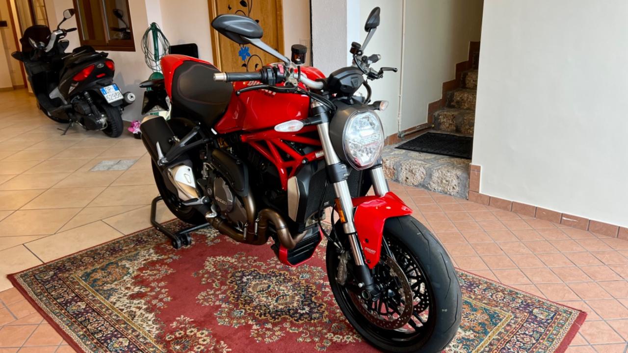 Ducati monster 1200