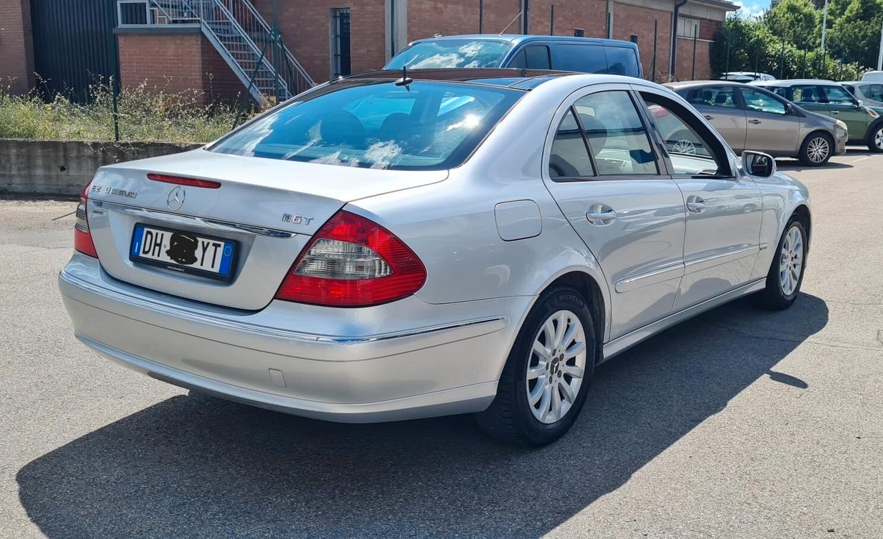 Mercedes-benz E 200 Elegance