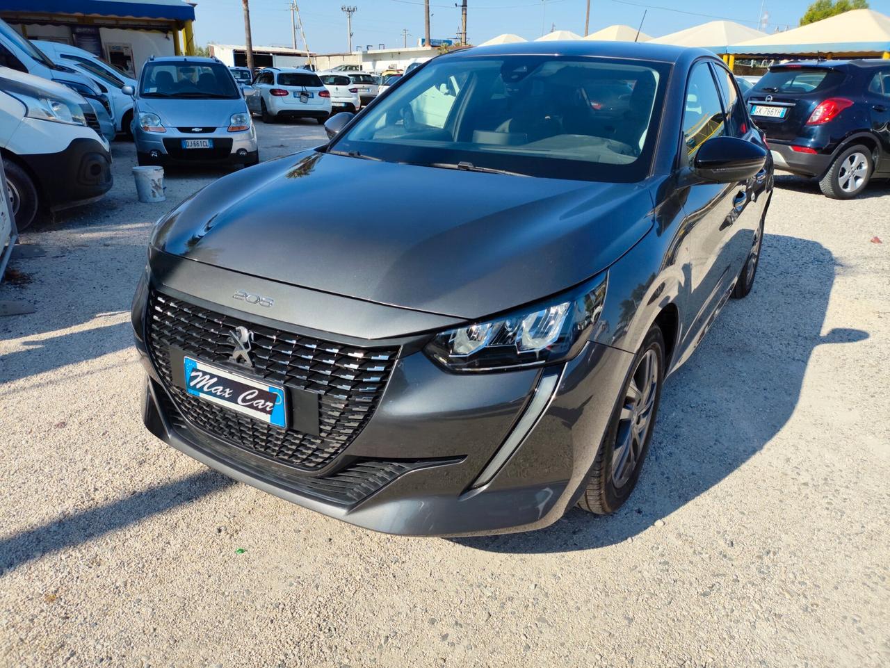 Peugeot 208 PureTech 75 Stop&Start 5 porte Allure – 2022 – 10.100 km . Vendita senza IVA (regime del margine)