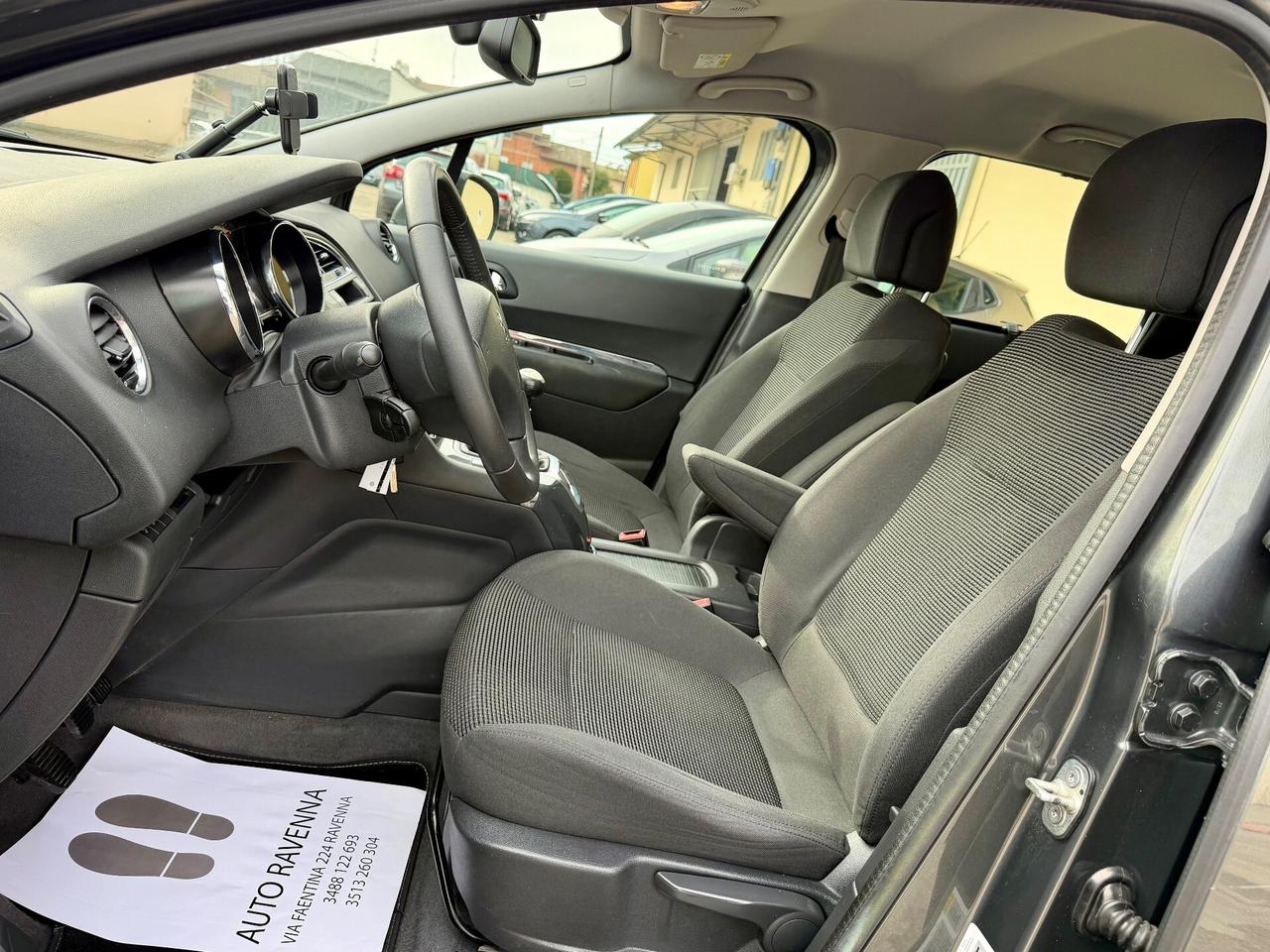 Peugeot 5008 1.6 HDi 115CV 7 Posti 2015