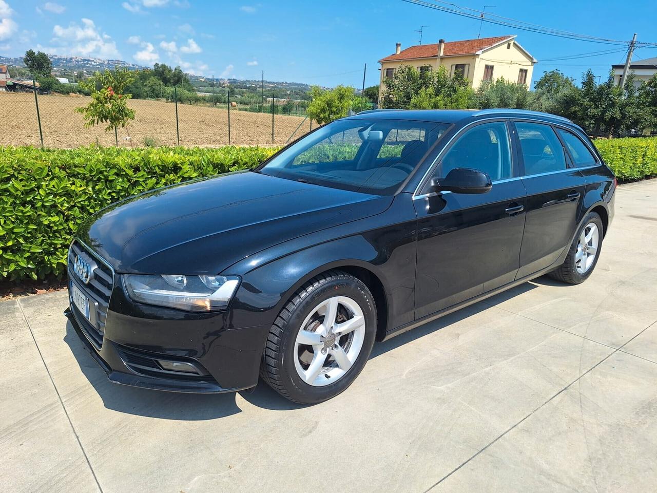 Audi A4, 136cv. TDI, Meccanica ok Carrozzeria da sistemare