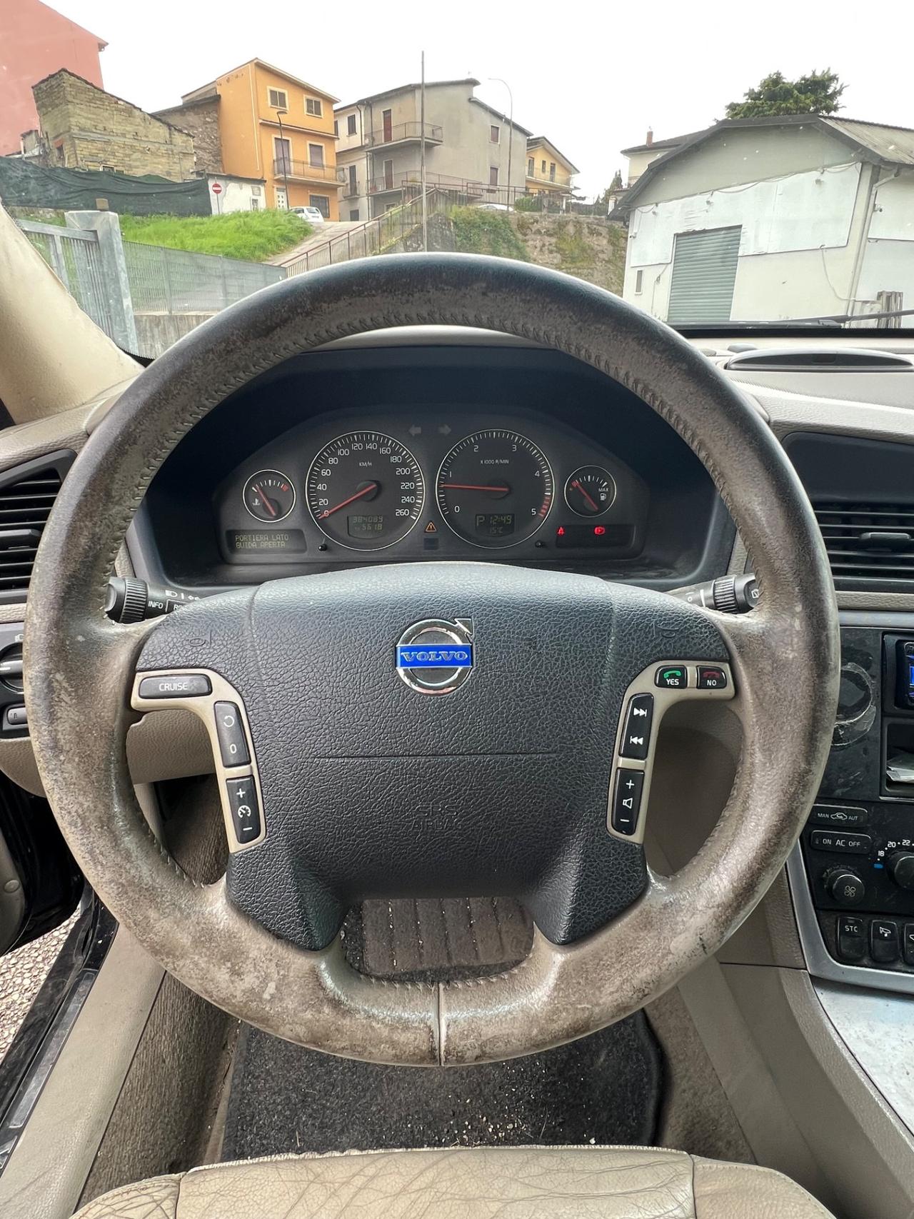 Volvo V70/XC70 V70 2.4 D 20V (163CV) cat Summum