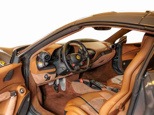 Ferrari F8 Spider - Allestimento Speciale