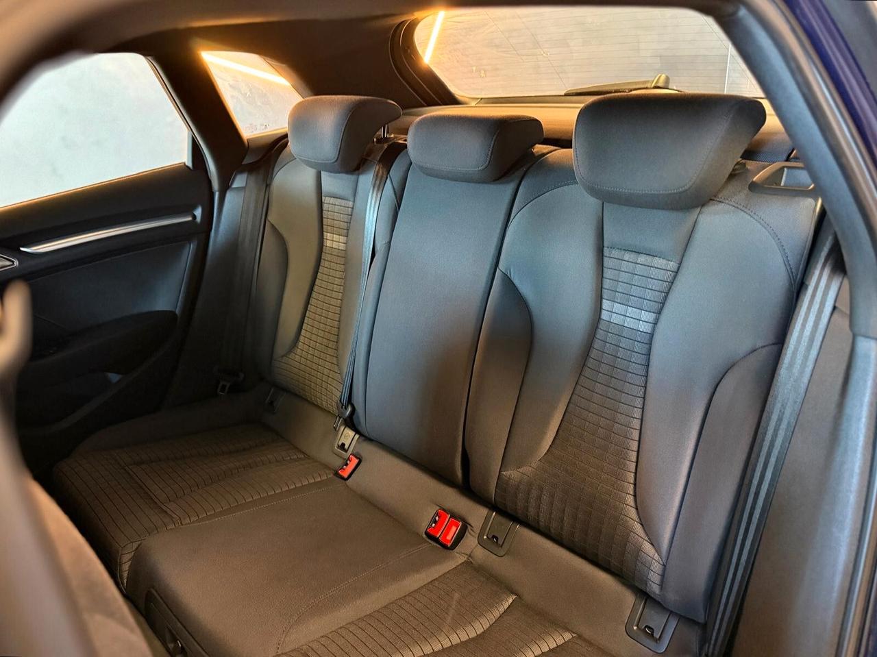 Audi A3 SPB 1.6 TDI 116 CV S tronic S-LINE