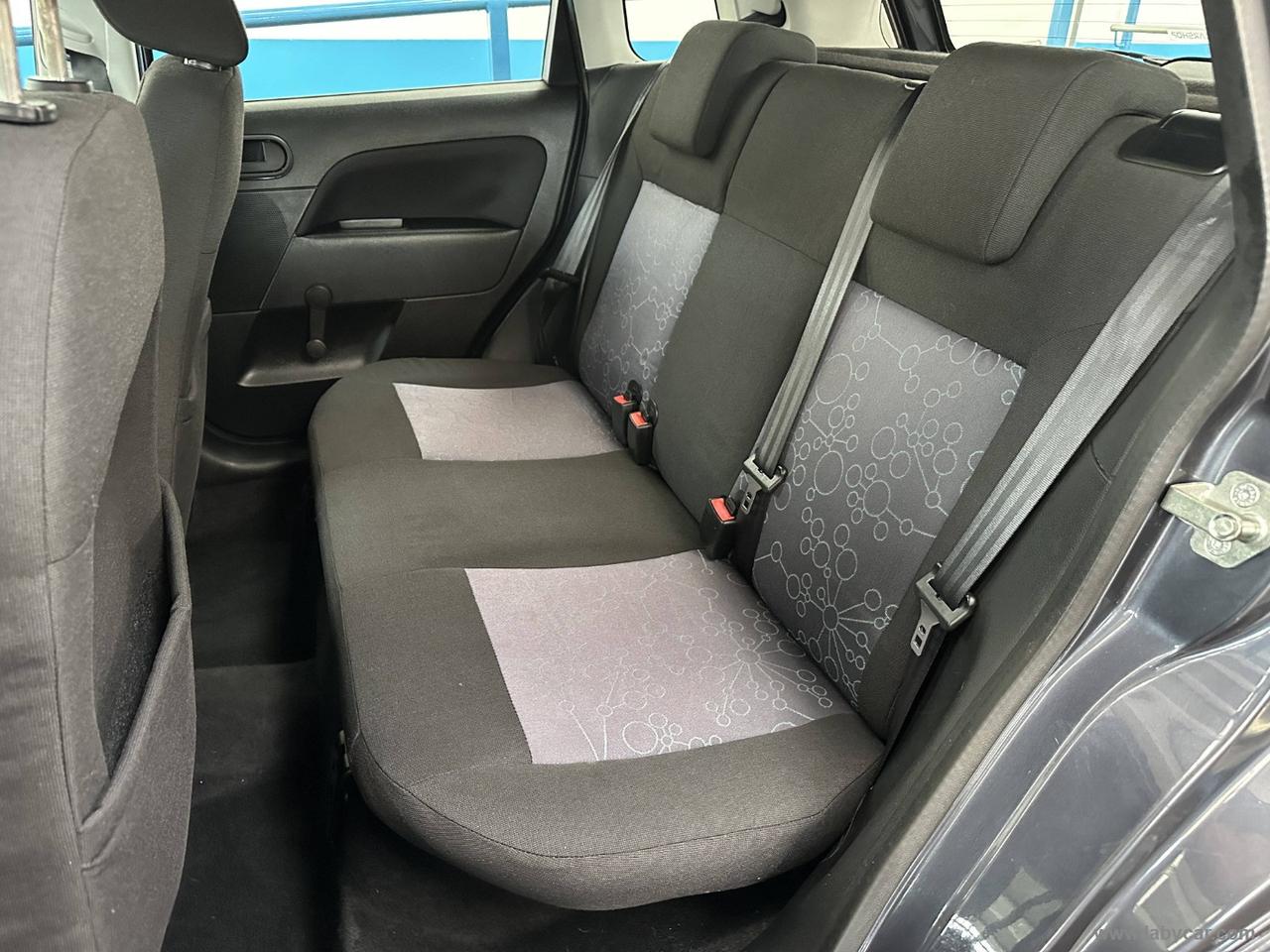 FORD Fiesta 1.2 16V 5p. Titanium