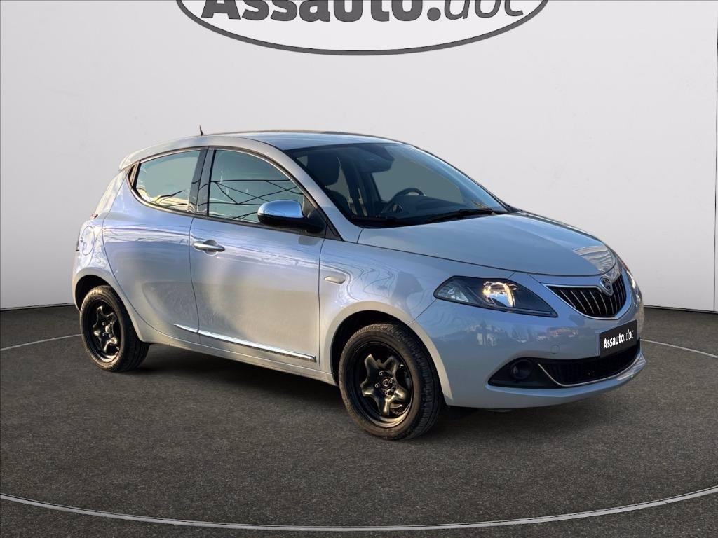 LANCIA Ypsilon 1.0 firefly hybrid Gold s&s 70cv del 2022