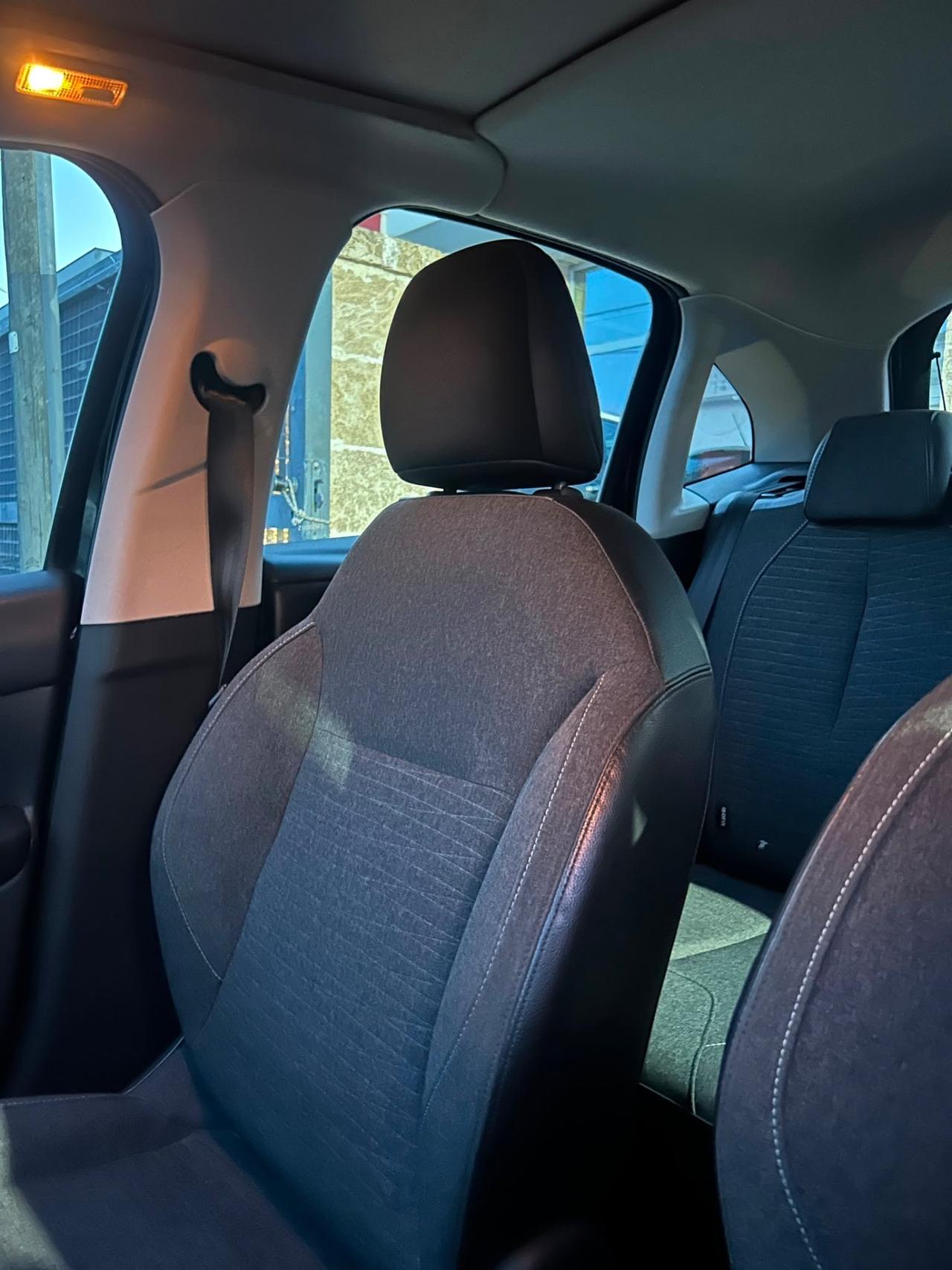 Citroen C3 Exclusive-2015 LED/USB