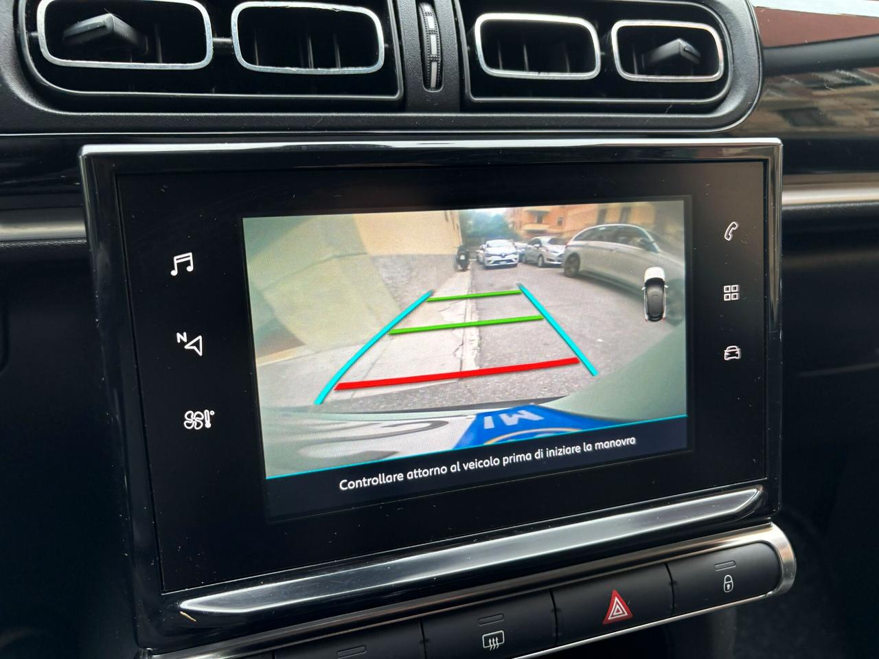 Citroen C3 PureTech 82 Shine DISTRIBUZIONE NUOVA