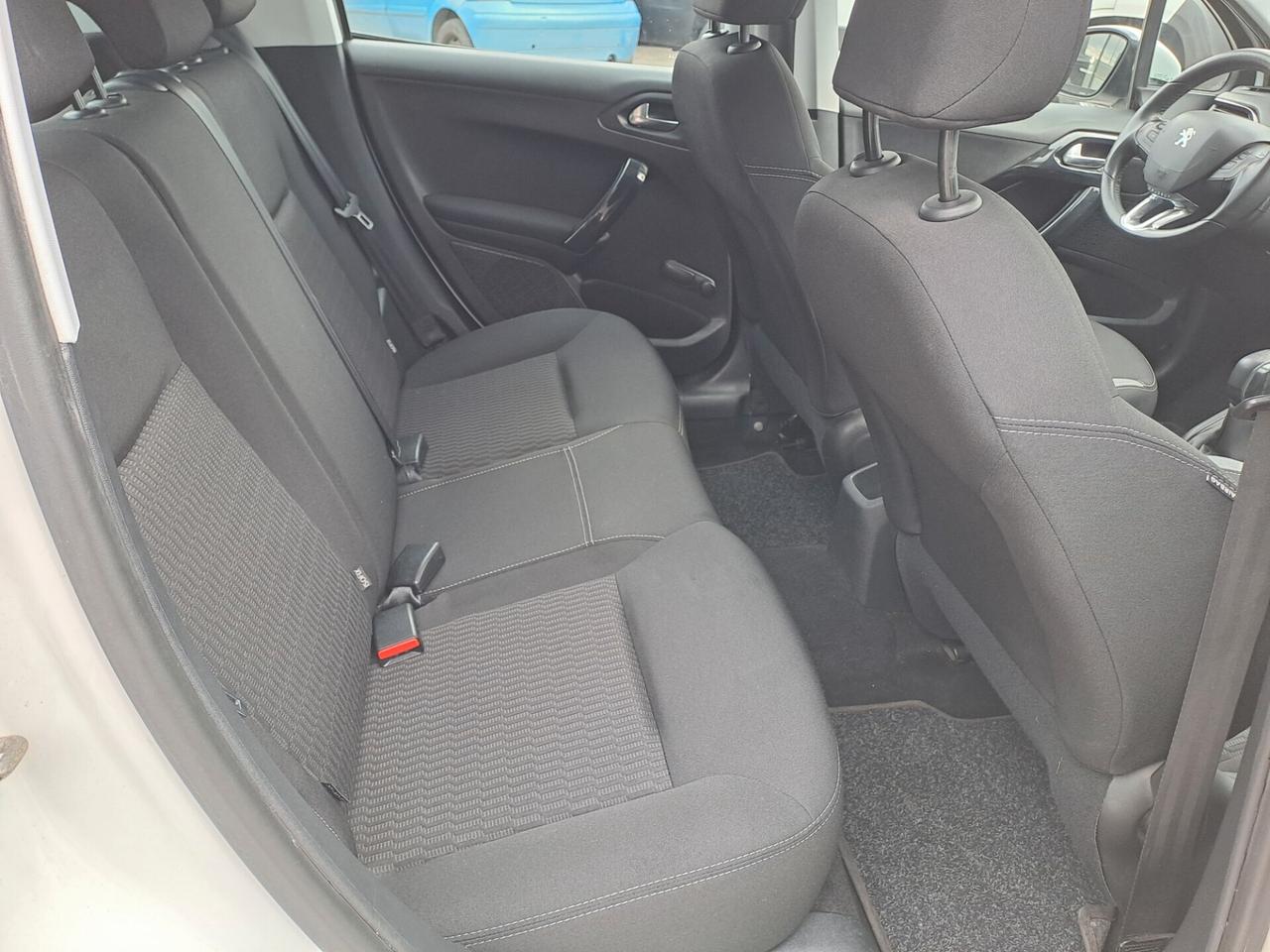 Peugeot 208 BlueHDi 75 Allure Restayling