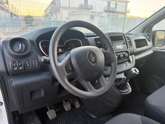 Renault Trafic 2.0 dCi 120 cv P.c T.n Ice 2021