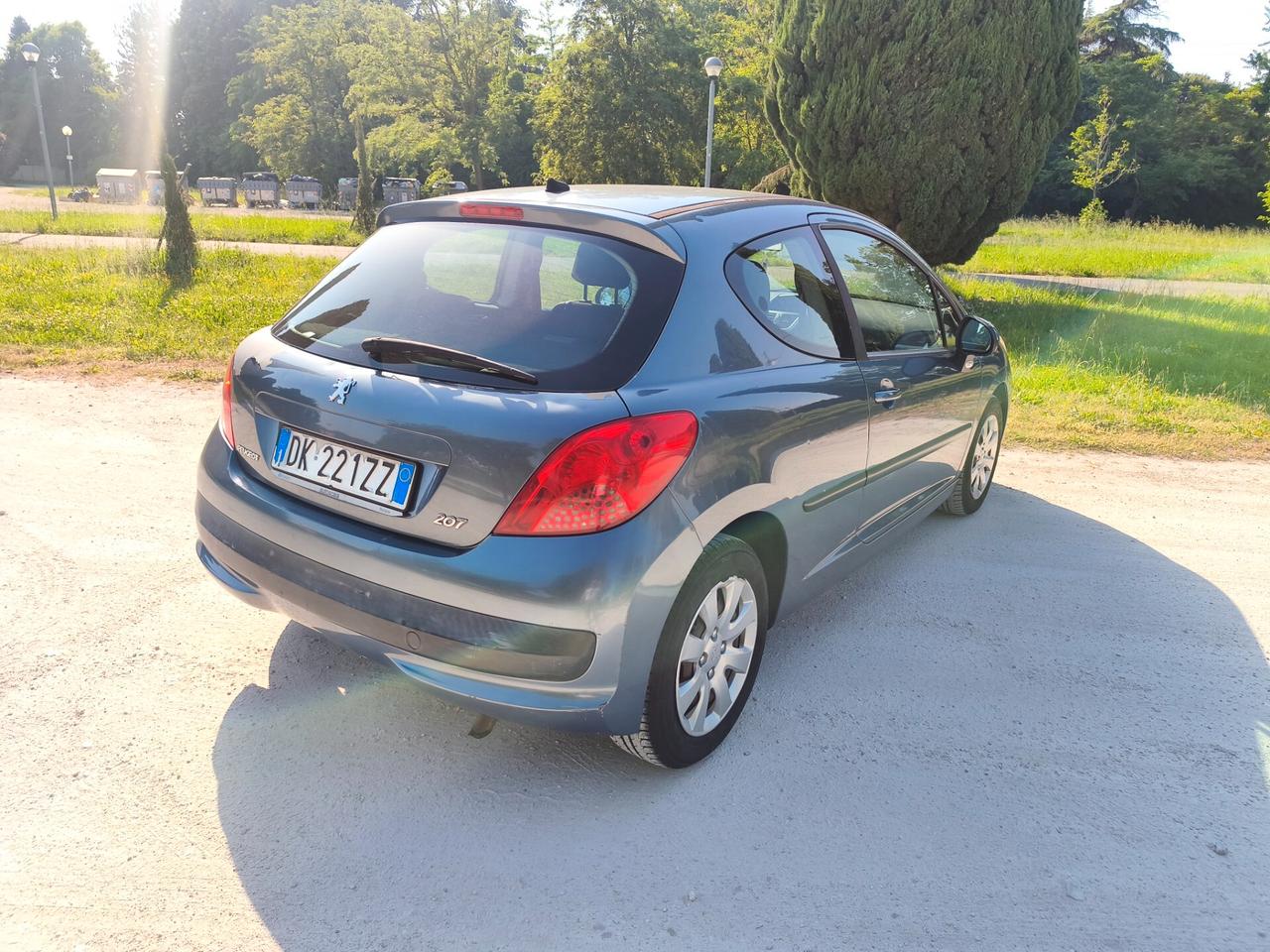 Peugeot 207 1.4 HDi 70CV 3p. ONE Line