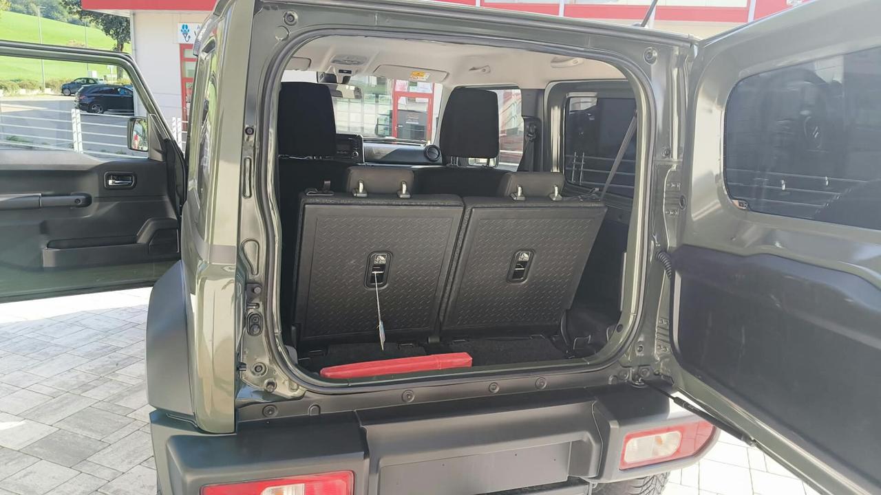 SUZUKI JIMNY 1.5 BENZINA 102CV 4X4 4WD AUTOVETTURA 4 POSTI