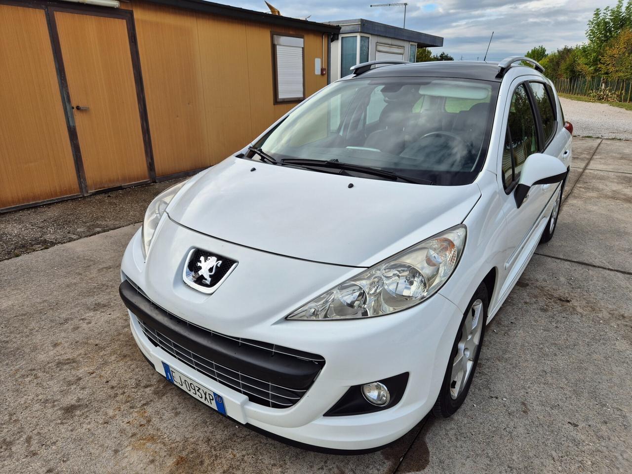Peugeot 207 1.6 8V HDi 93CV SW Ciel Allure neopate