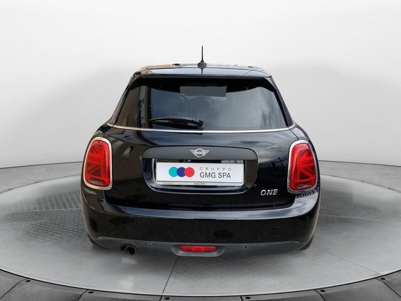 MINI Mini 5 porte Mini IV F54-F55-F56-F57 Mini 5p 1.5 One 102cv auto