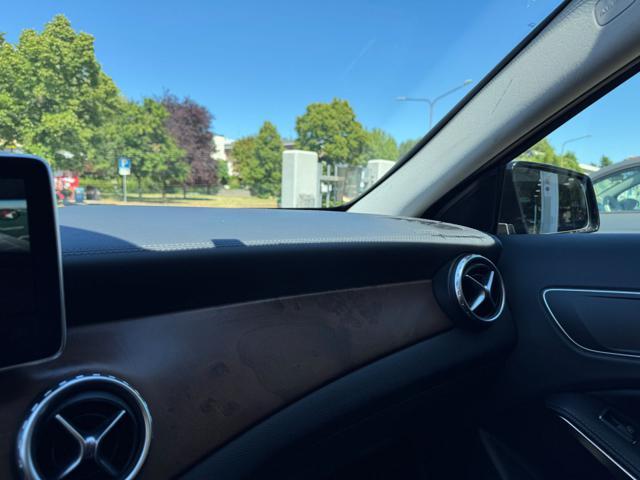 MERCEDES-BENZ GLA 220 d Automatic Enduro 177CV 4MATIC
