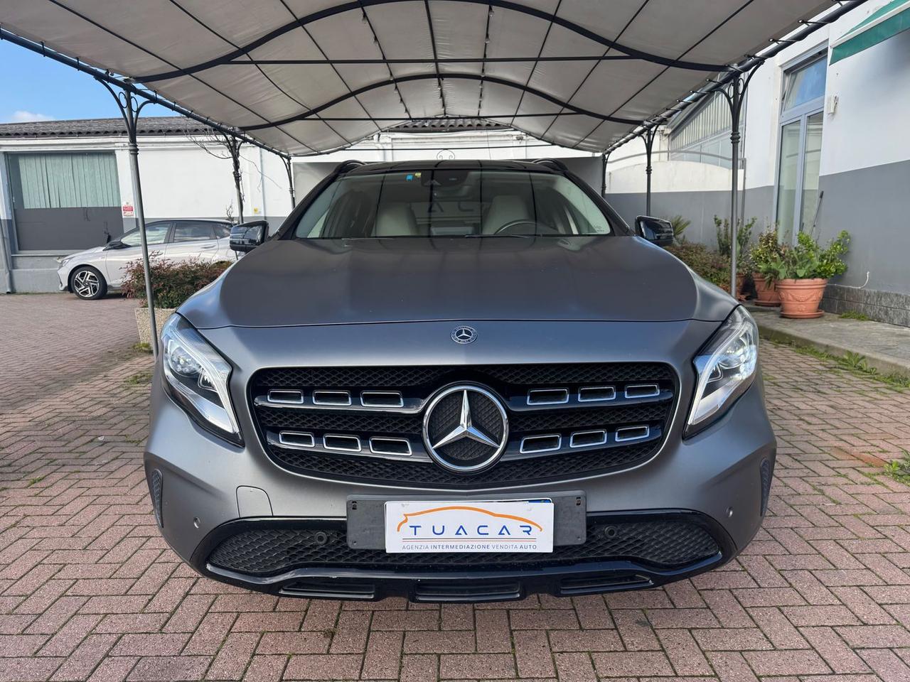 Mercedes-Benz GLA 200 Premium GLA 200 D TET #9904