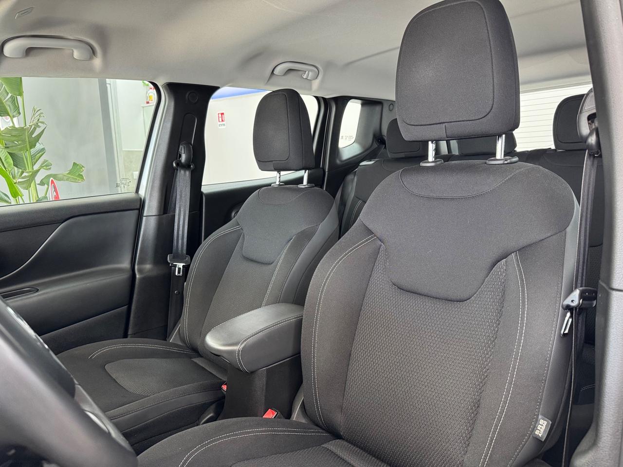 Jeep Renegade 1.6 Mjt 130 CV Longitude