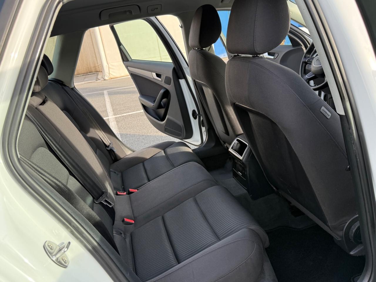 Audi A4 Avant 2.0 TDI 150 CV Advanced-PERMUTABILE