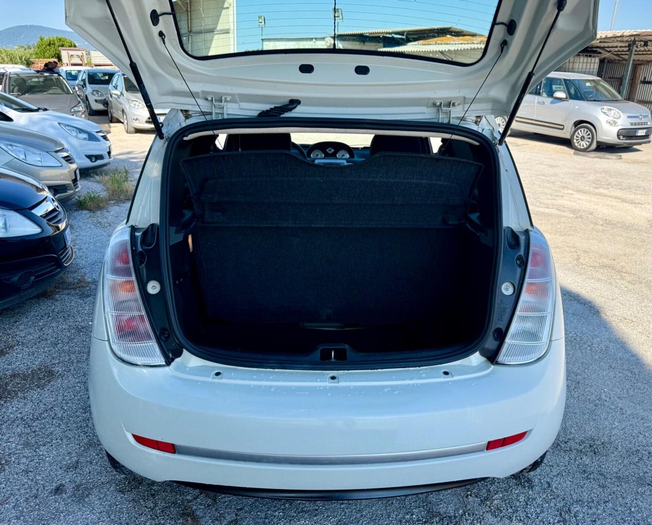 Lancia Ypsilon 1.2 Benzina 73milaKM Neopatentati