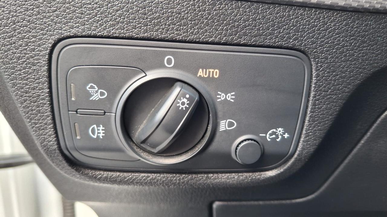 Audi Q2 35 TFSI S tronic Admired