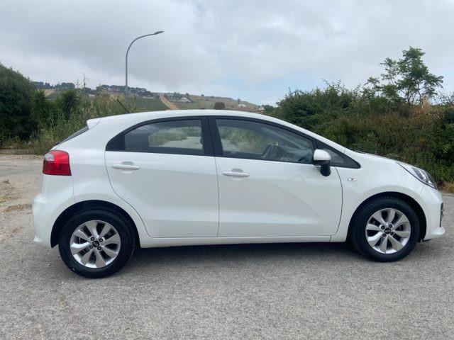 KIA Rio 1.1 CRDi 5p. Cool GUIDABILE DAI NEOPATENTATI