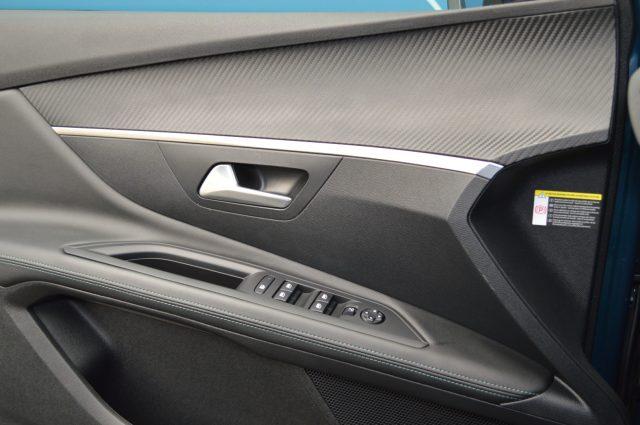 PEUGEOT 3008 PureTech Turbo 130 S&S Active Pack Carplay