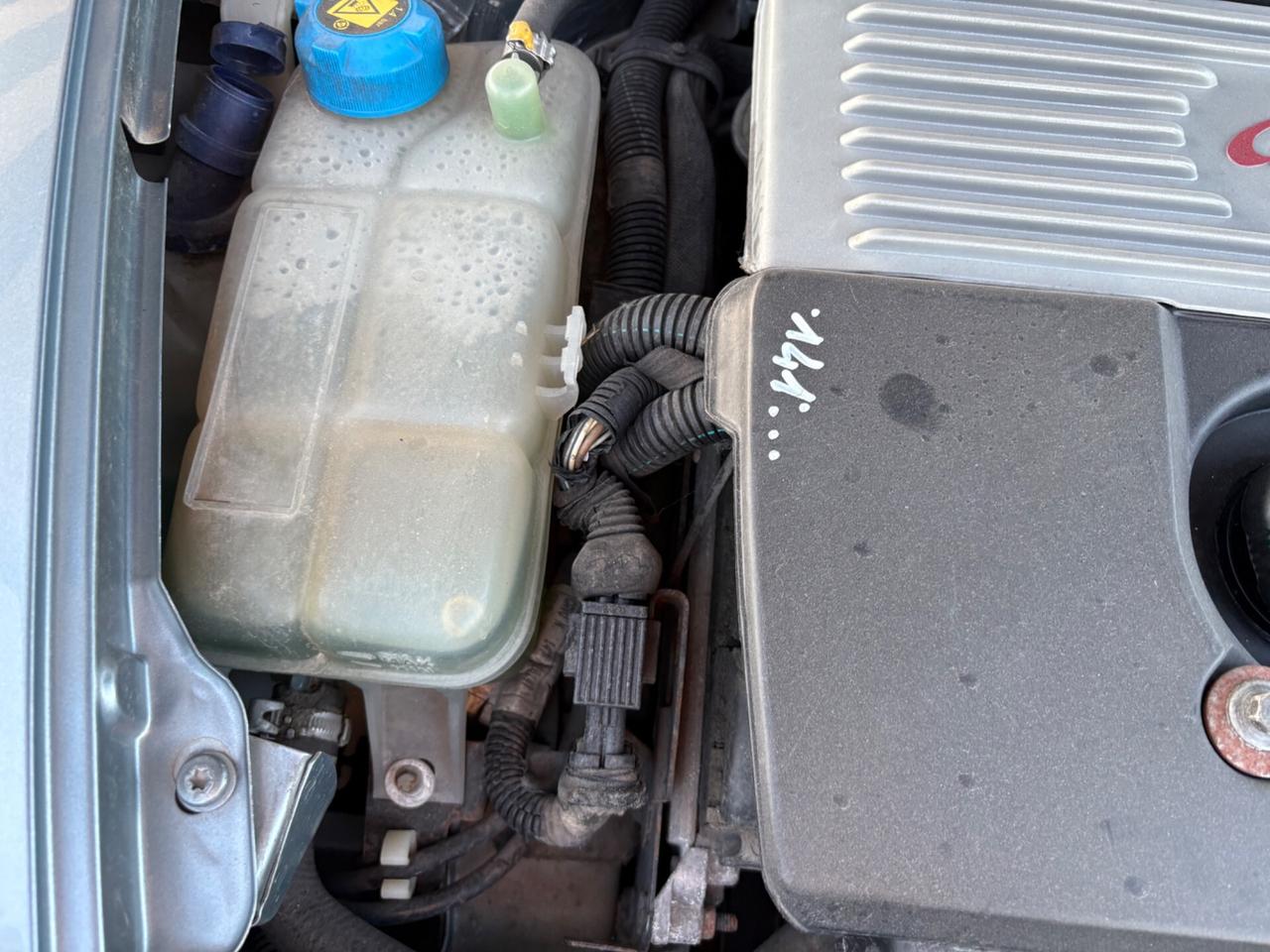 Alfa Romeo 147 1.9 JTD 115cv 153000KM!