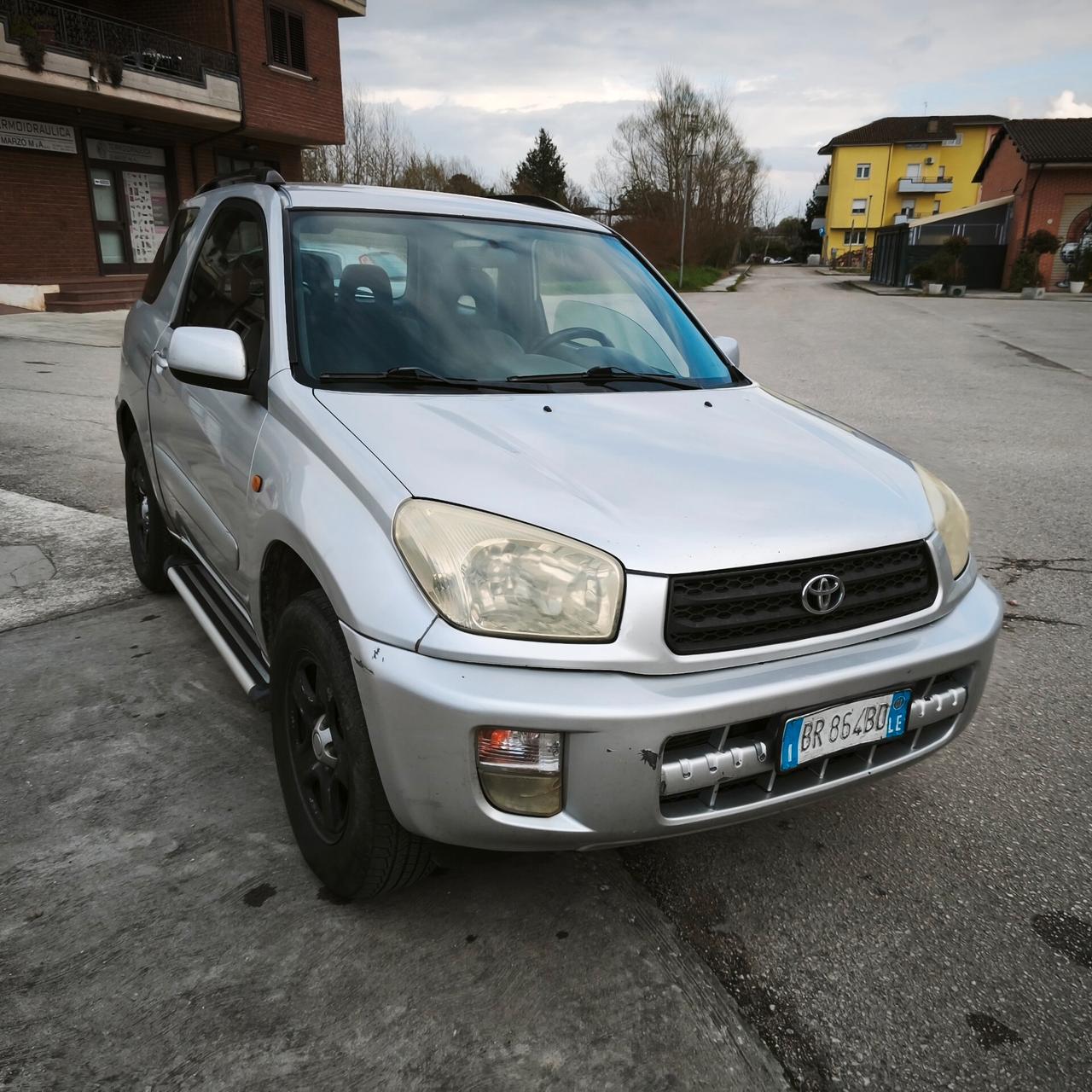 Toyota RAV 4 RAV4 2.0 16V cat 3 porte