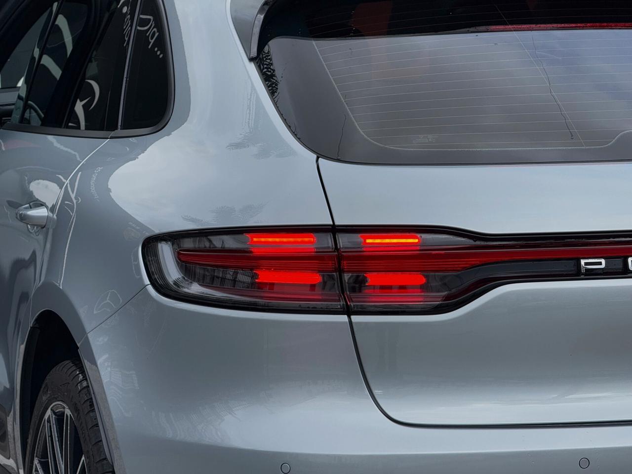 Porsche Macan 2.0 Turbo Benzina 265CV TETTO PASM