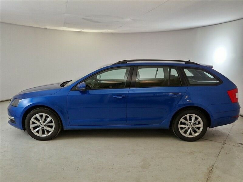 SKODA OCTAVIA WAGON 1.6 TDI CR Executive