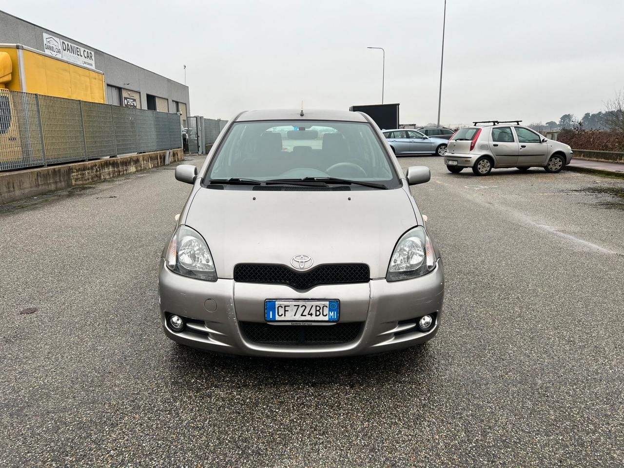 Toyota Yaris 1.5i 16V cat 5 porte T Sport